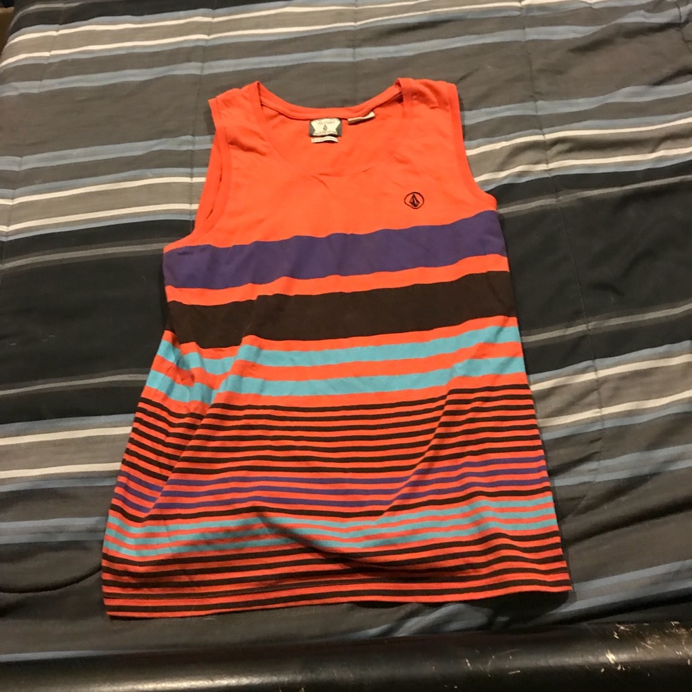 Volcom tank